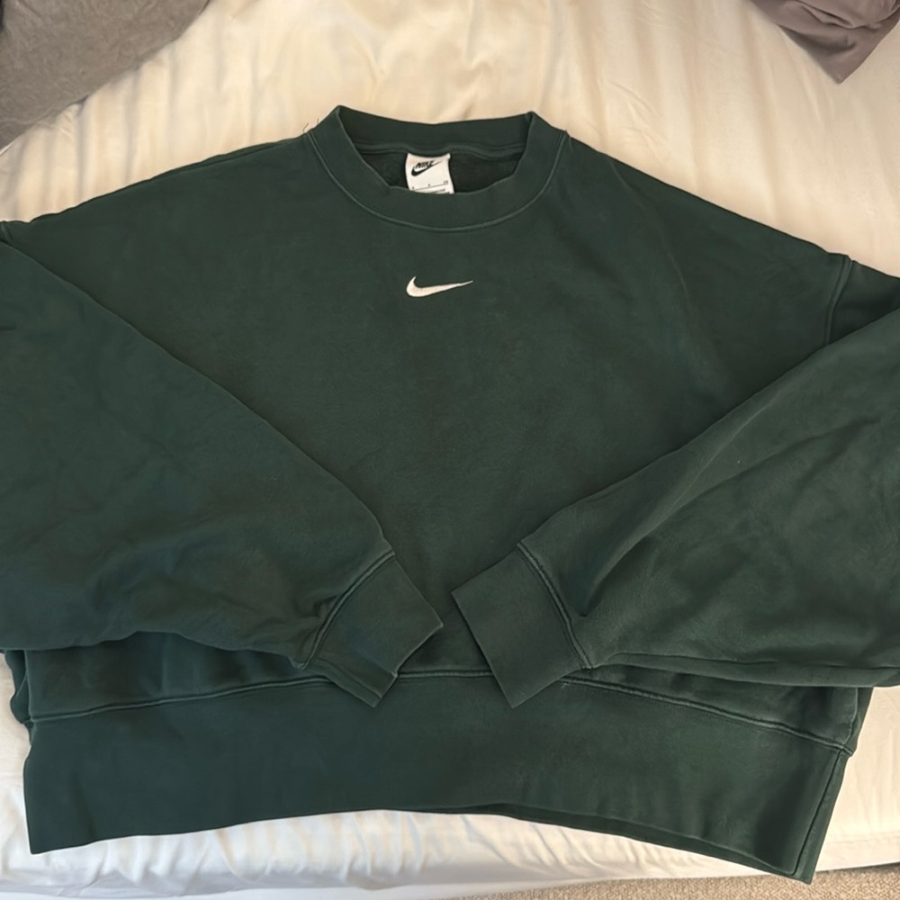 Green Nike Cropped Crewneck